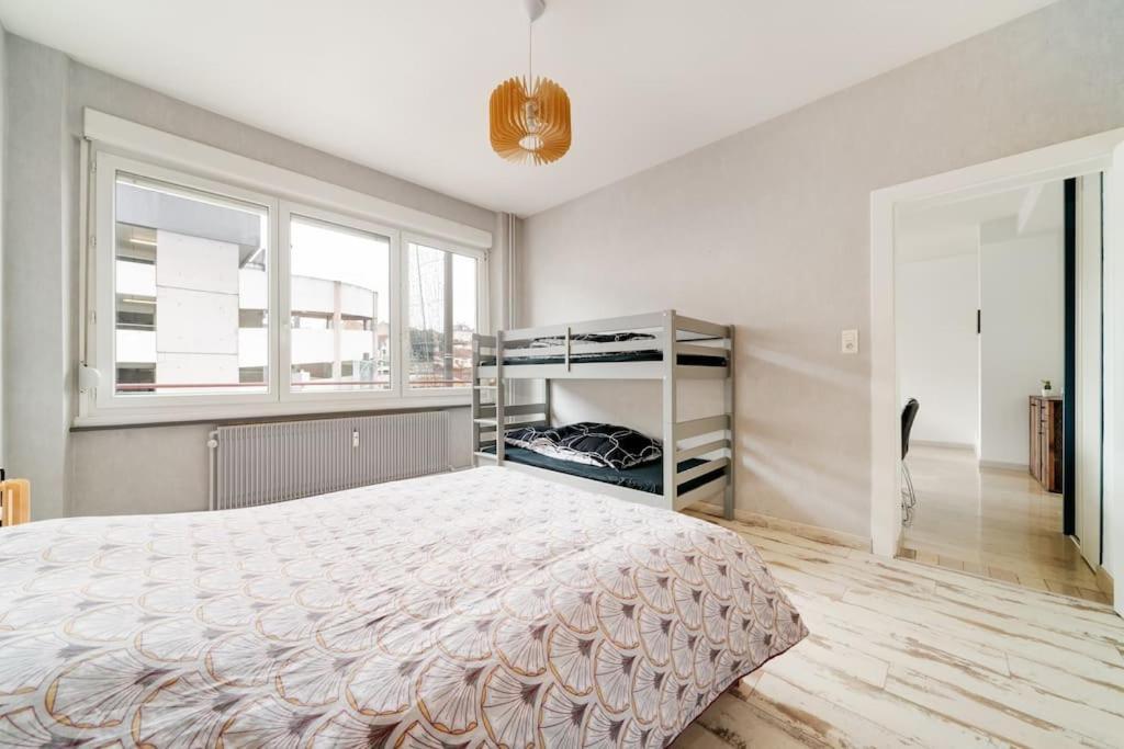 Superbe Appartement A Une Minute A Pied De La Gare Épinal Buitenkant foto