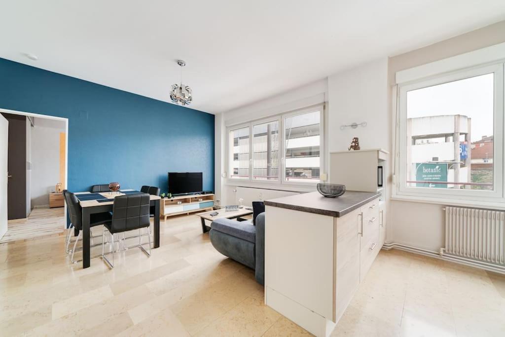 Superbe Appartement A Une Minute A Pied De La Gare Épinal Buitenkant foto