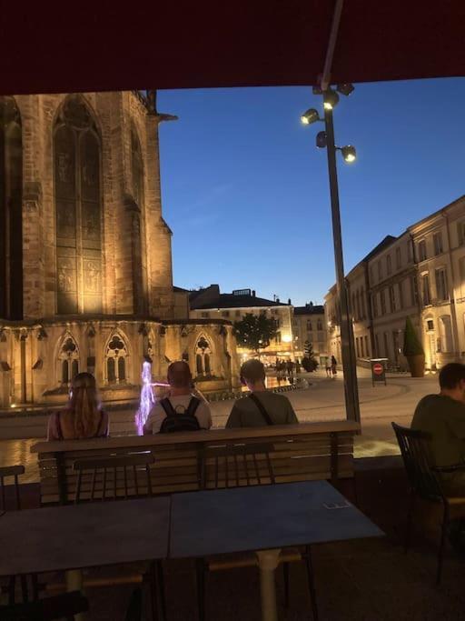 Superbe Appartement A Une Minute A Pied De La Gare Épinal Buitenkant foto