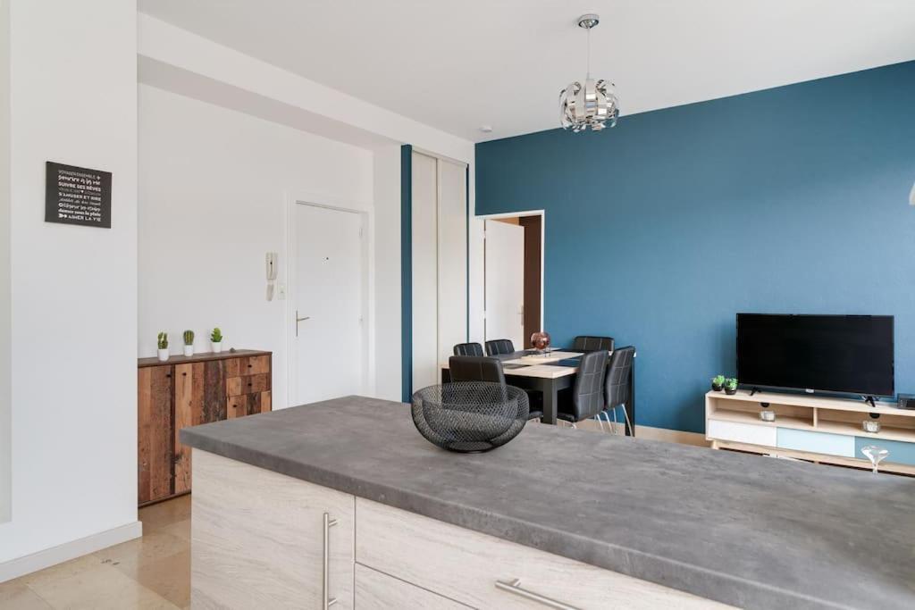 Superbe Appartement A Une Minute A Pied De La Gare Épinal Buitenkant foto
